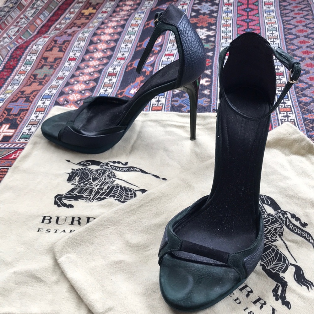 Burberry Larkspur Platform Sandal, Green Onyx